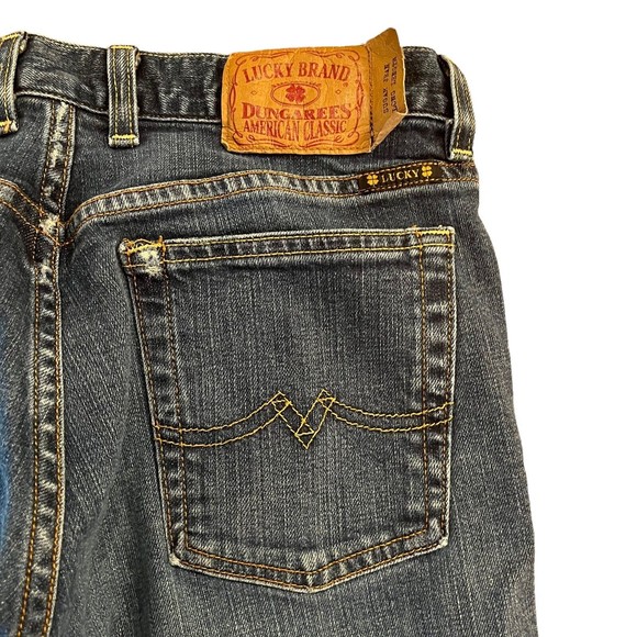 Lucky Brand Sugar Straight Leg Mid Rise Blue Denim Jeans Size 2/26 - Picture 6 of 6
